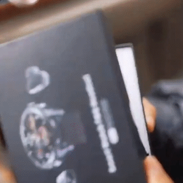 Sealassic PulsePlay™ Earbud Smart Watch